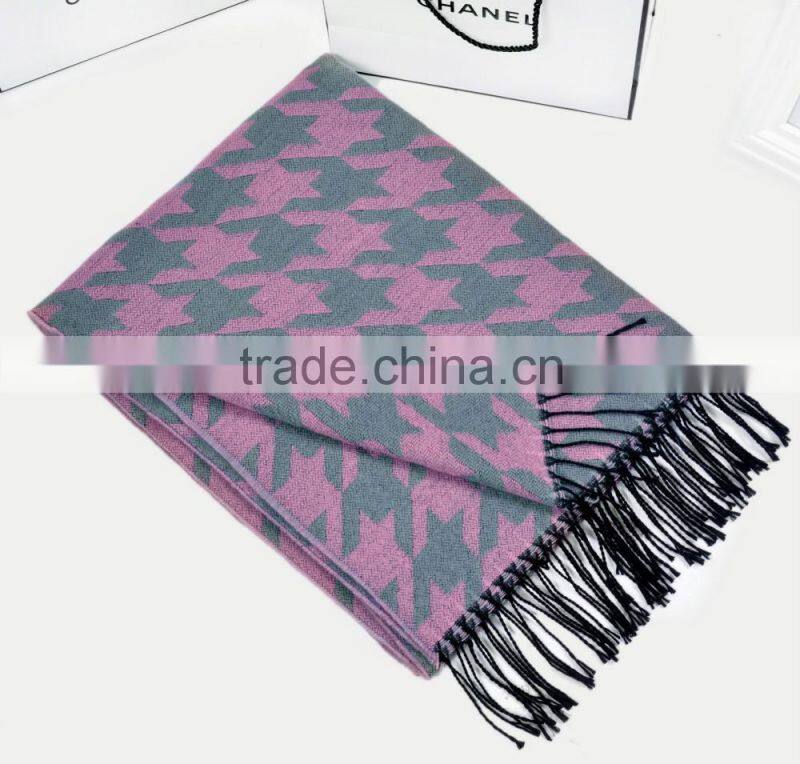 Wholesale Fashion Swallow Gird Pattern Women Warm Wool Winter Shawl