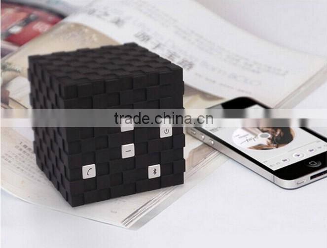 Best Quality Magic Cube subwoofer audio speaker with wireless mic
