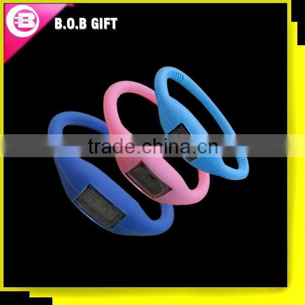 2015 newly style wholesale cheap silicone rubber strap watch
