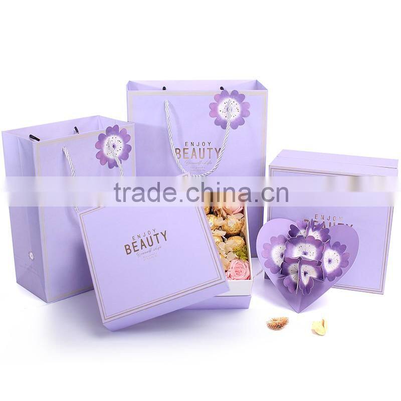 Beautiful gift recycled paper bag and paper box sets