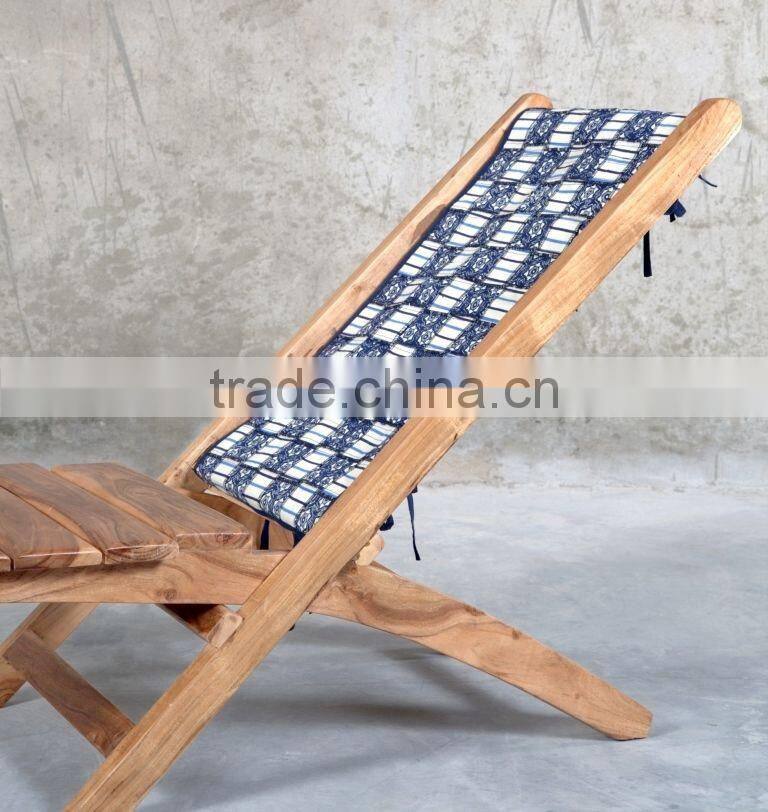 Travel Chair with Canvas and Voil Fabric