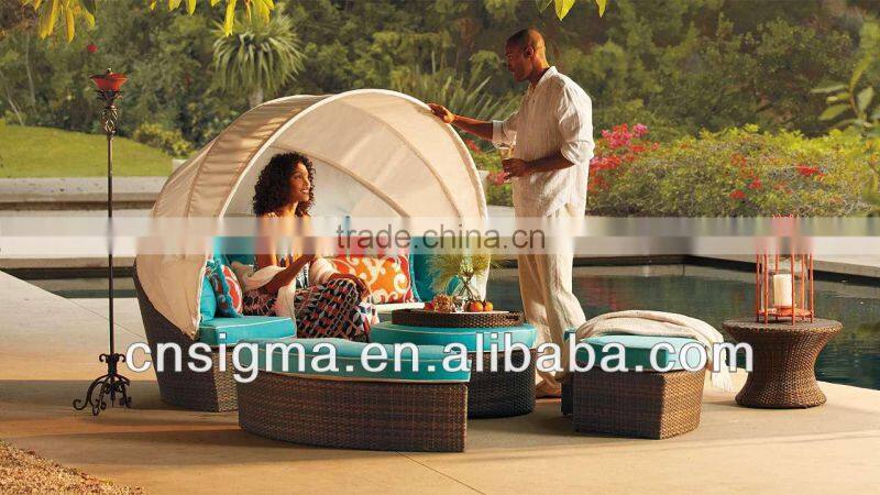 2017 Trade Assurance New Style All Weather Outdoor woven rattan resin wicker round daybed furniture