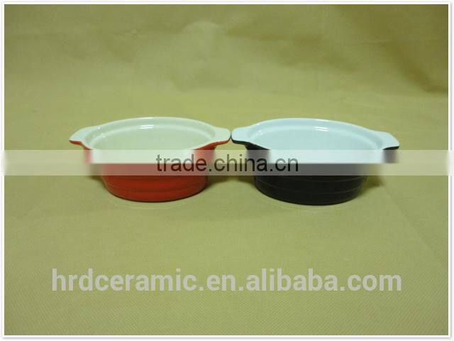 good quality round colored ceramic bakeware with two handles