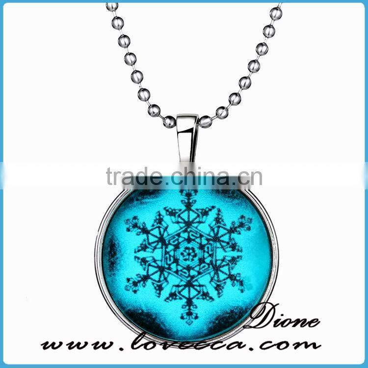 holiday necklace holiday jewelry vintage santa christmas jewelry necklace