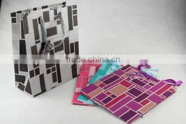 Foldable Gift Bag With Irregular Squares/ Shopping Bag