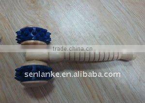 wooden massager hammer/health wooden massager with two rubber rollers
