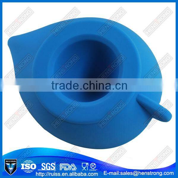 2015 Popular silicone orange ,lemon squeezer
