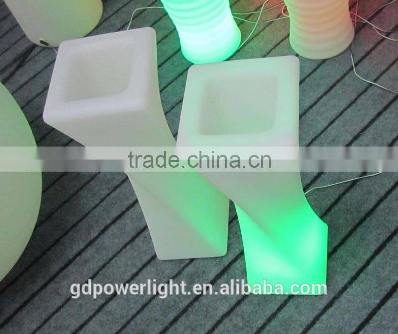 New Solar Illumination PE plastic Flower pot with Solar LED light YXF-1650AS