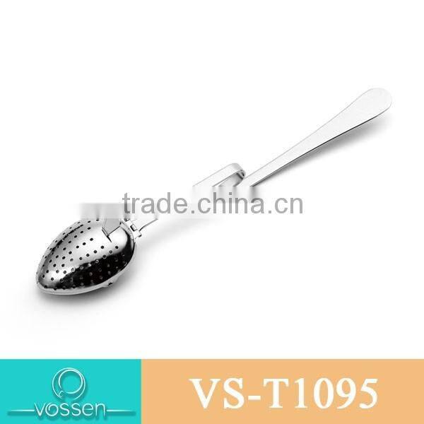 Teapot shaped tea accessory