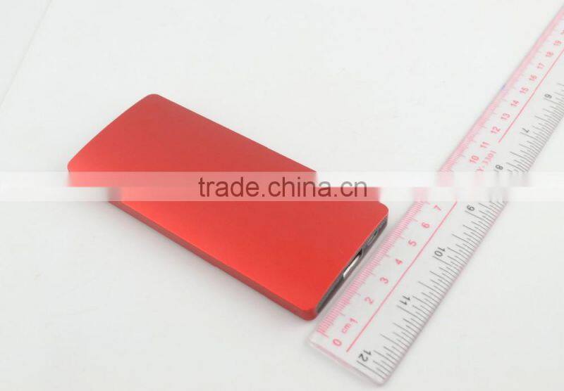 Power Bank Brilliant External Battery Pack (2.4A Smart Output) Classic Portable Charger for Smartphones Table