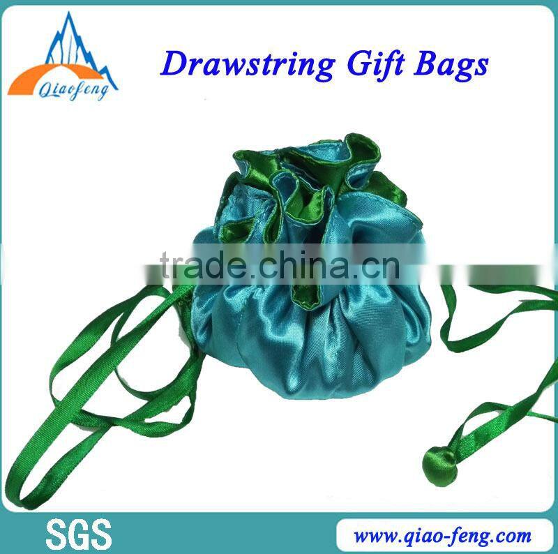 2016 Latest Arrival Good Quality hanging jewelry bag wholesale