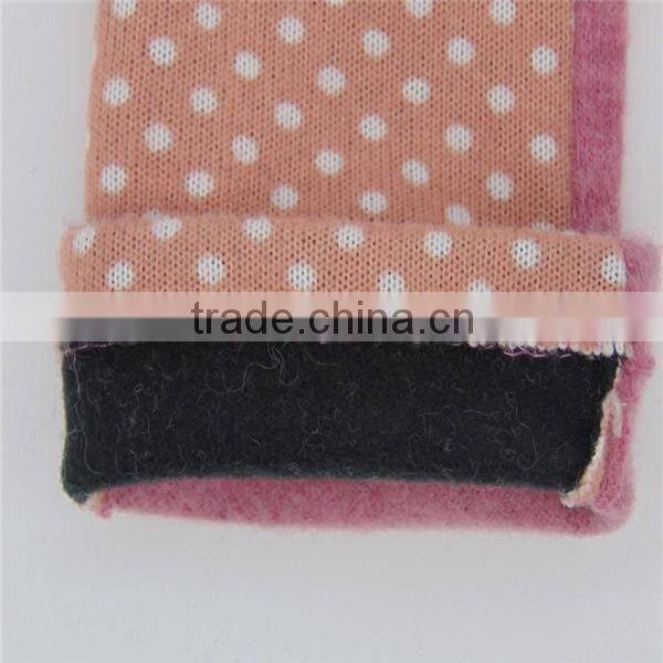 China Skillful Manufacturer Bright Color Gloves
