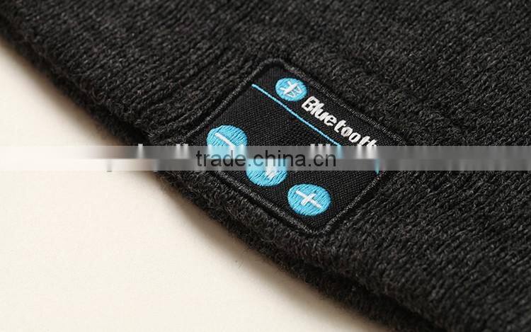 Cool Striped Wireless Bluetooth Music Knit Hat with Handsfree Smart Cap Headset