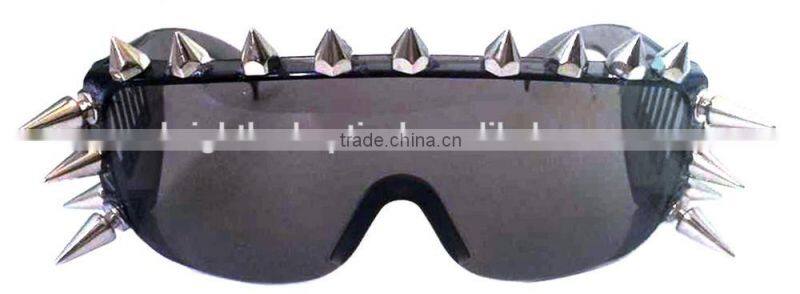 2015 Newest good price high quality and hot popular half frame with big temple punk rivet party glasses