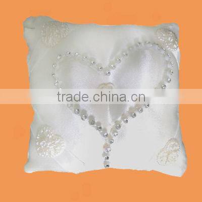 Lovely White lace plain inflatable polyester ring pillow