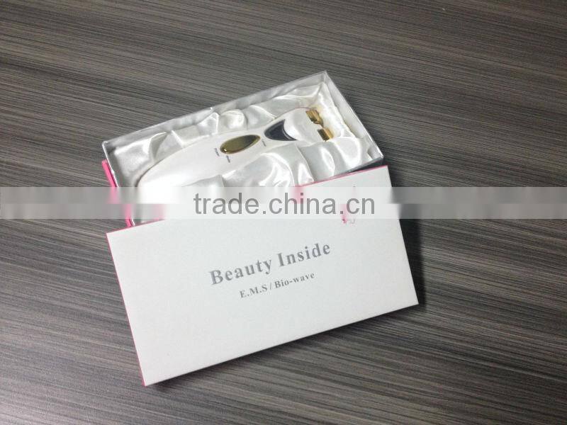 BPE026 beauty & personal care face roller for face lift with microcurrent technology