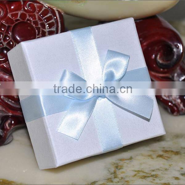 Professional kraft paper gift box made in China