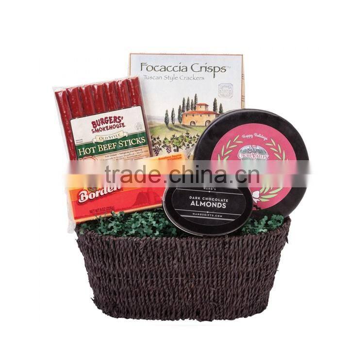 Wholesale seagrass woven food packing chocolate basket decoration