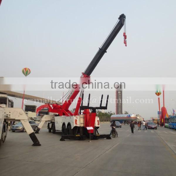 375 hp SINOTRUK HOWO 8*4 Heavy Duty Rotator Wrecker 30 Ton