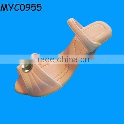 Ceramic shoe decoration for cake