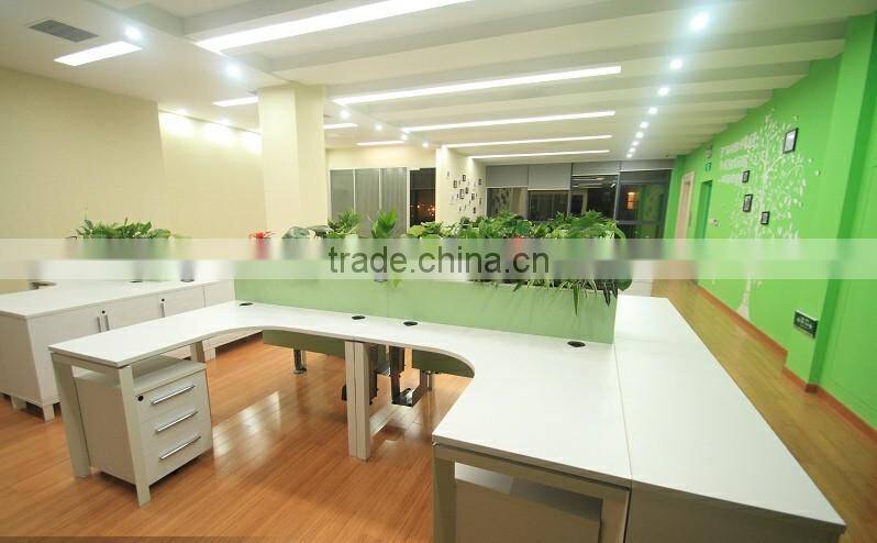 Plastic garden landcaping ball planters