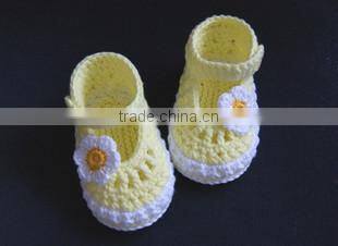 Hollow Wool Knitted Shoes Wholesale Floral Crochet Baby Girl Soft Shoes