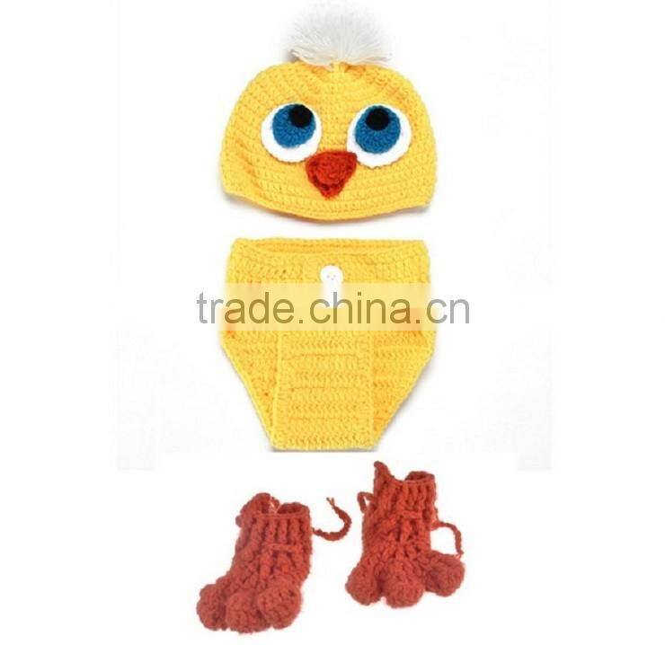 2016 Fashion baby handmade cartoon DUCK model knitted hat baby hat pant shoes set