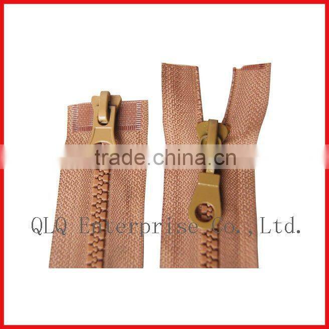 Two Ways Plastic Zip with Sliders