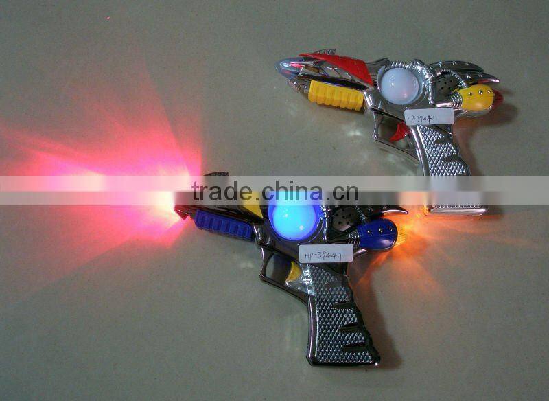 flashing space gun with gun-fire sound