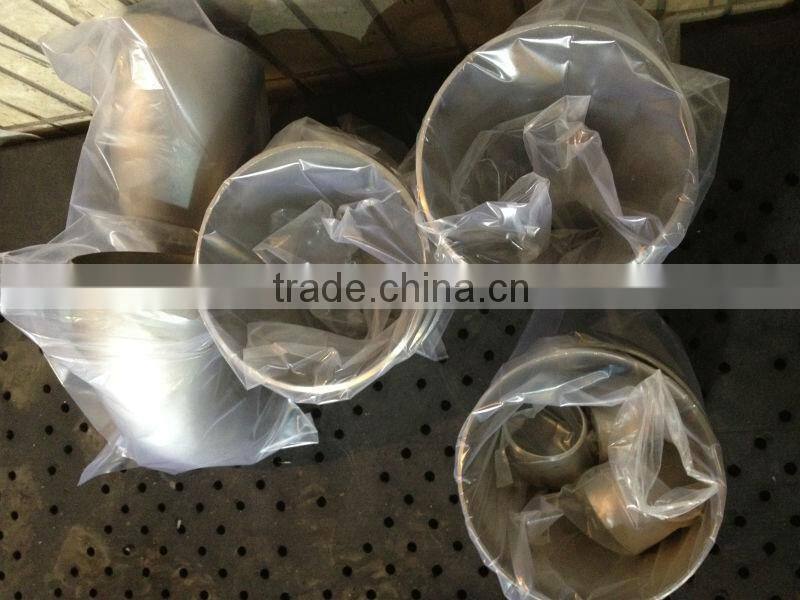 Butt welding pipe fittings