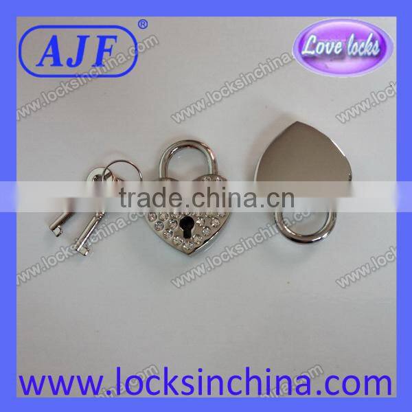 AJF very beautiful heart shaped silver rhinestone padlock