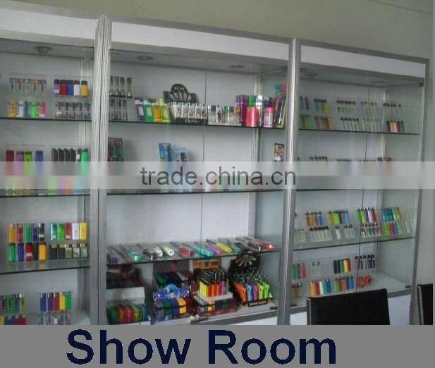 Disposable flint lighter plastic