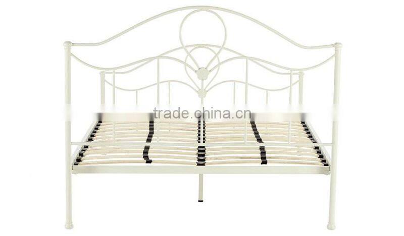 Classic style metal bedstead