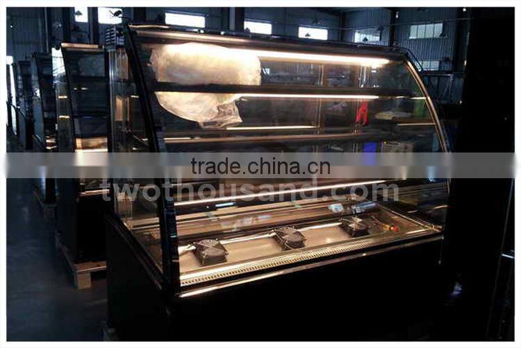 Back Door Opened 990 L 4 Shelf Refrigerated Display Cake Case