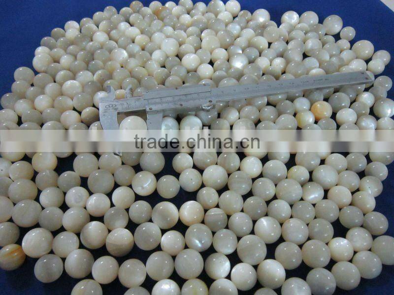 NU004-white lip mop shell pearl nuclei for pearl cultivation