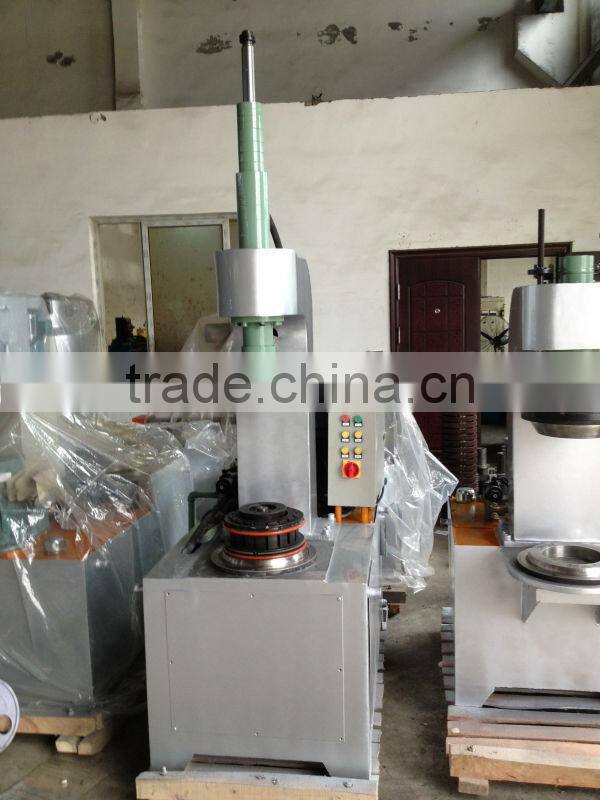 Hydraulic tinplate flanger for tin can