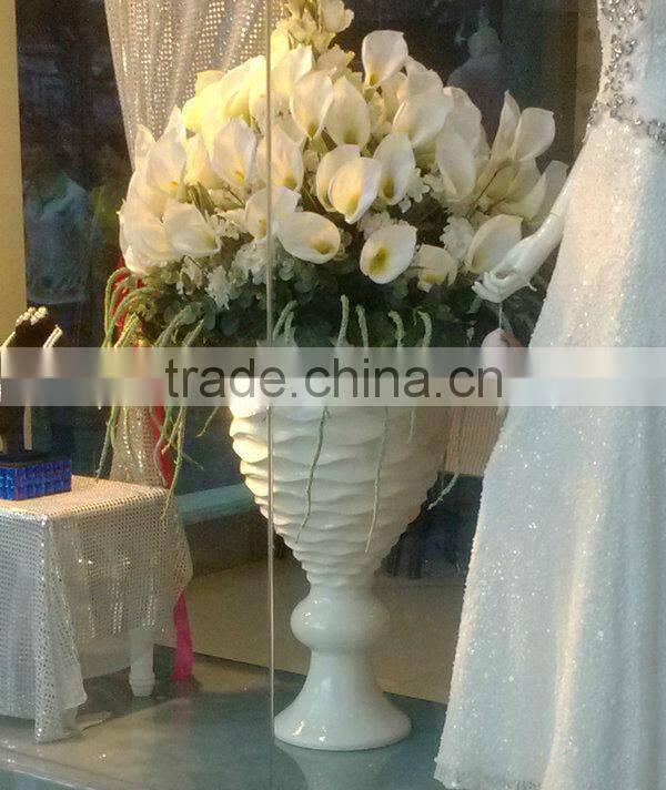 Fiberglass planter pot