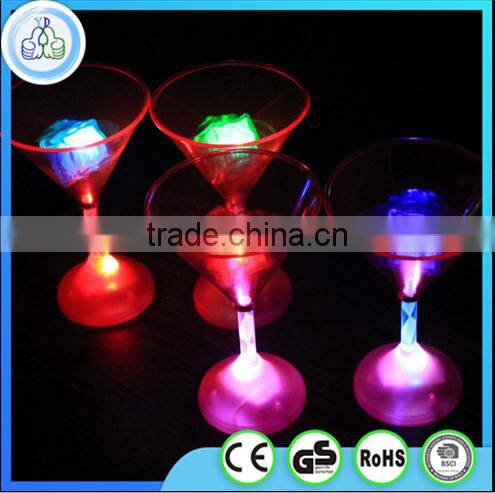LFGB Modern led plastic champagne glass