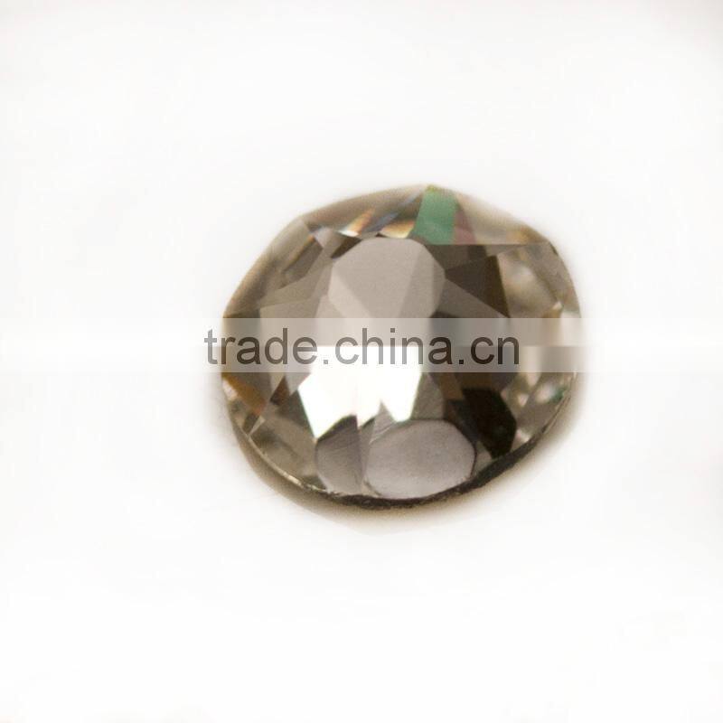 Good looking flat back rhinestones in bulk 16 cut facets non hotfix crystal stones for nail art