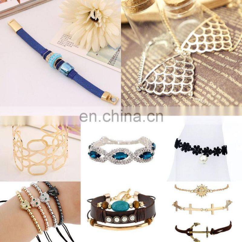 2017 Hot Sale High Quality Colorful Crystal Bangles in Copper Alloy for Women