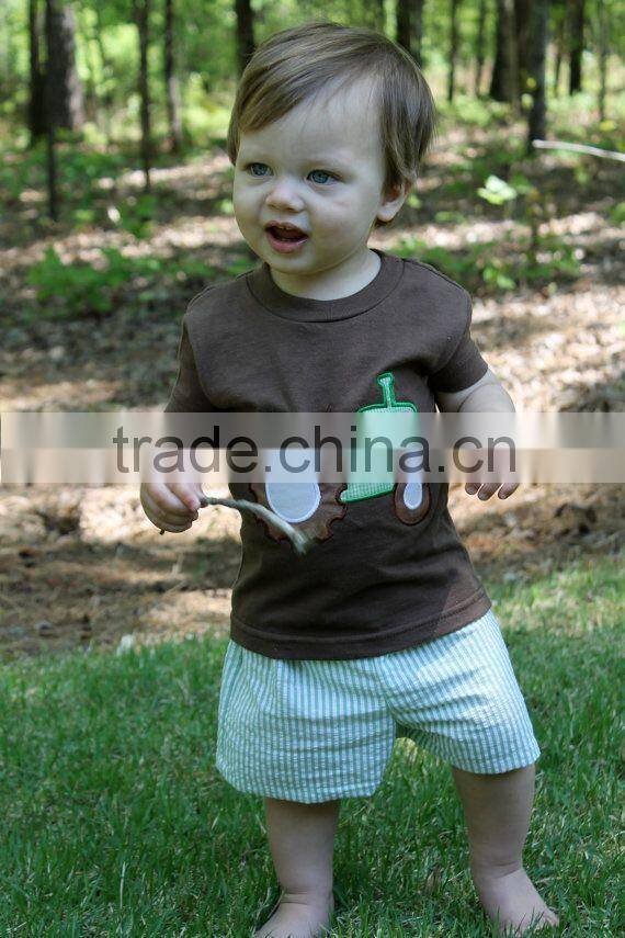 OEM design Hot Sale Seersucker boys shorts matching seersucker gingham clothing set for children
