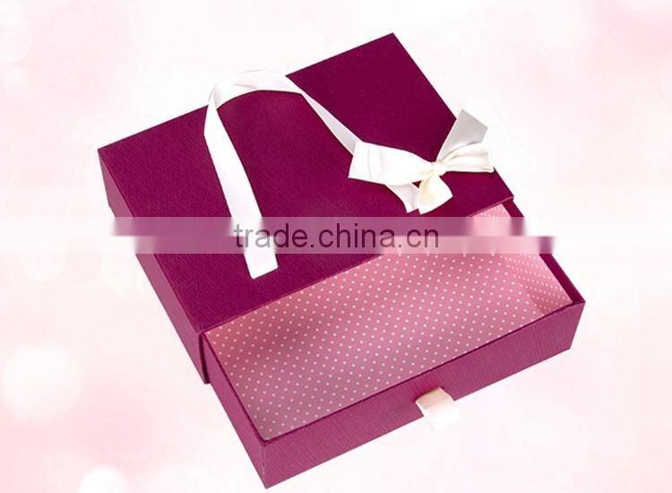 Delicacy printed customized paper gift box luxury with Bowknot