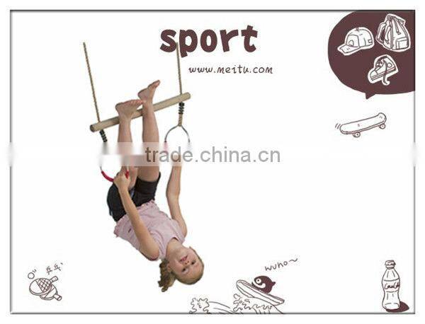 Trapeze Bar with Metal Rings