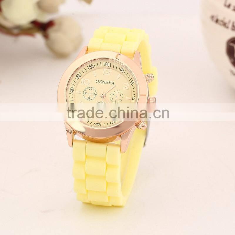 Hot selling fashion silicon wrist watch top brand mens watches cheap china supplier