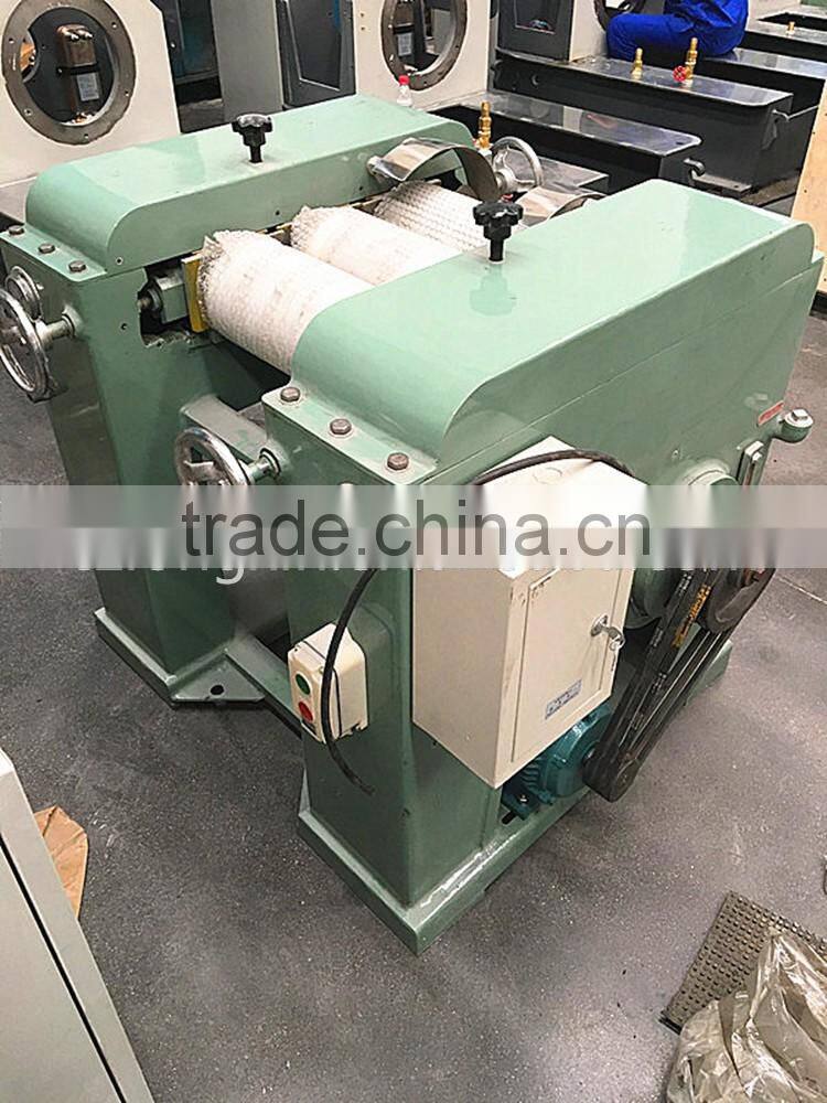 Longxin Professional Manual Three Roller Mill for Coating Grinding (SG6)