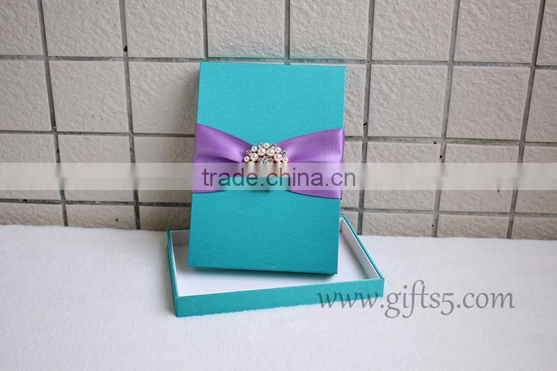 Custom Handcraft blue wedding invitations silk box