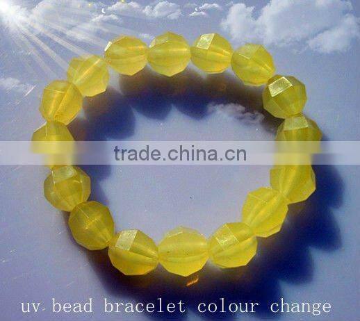 New design!! 12mm Crystal uv bead bracelet.Glow bead bracelrt.