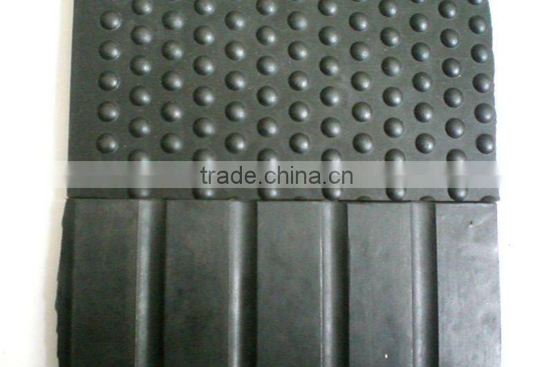 17mm thickness black horse trailer rubber mat