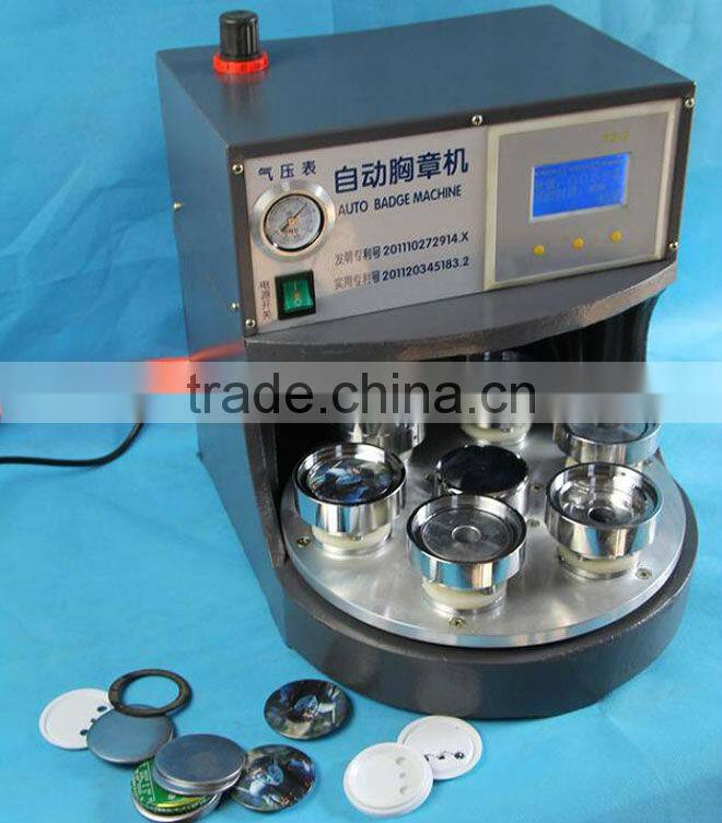 Automatic button badge machine