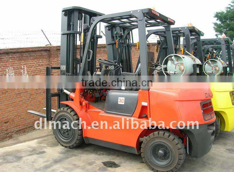 2.5 Ton Nissan Engine Gasoline/ Gas Forklift Truck